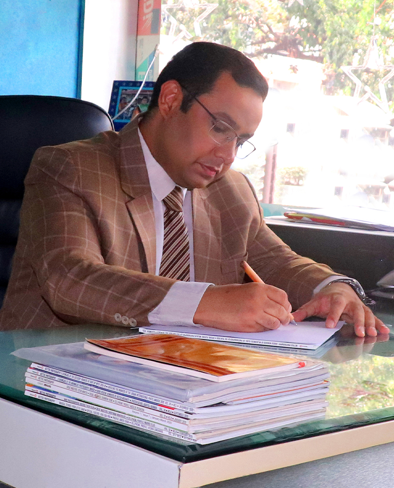 About Dr. Rahul Dutta